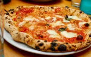 La mejor Pizza de Colorado es... "Zagat"