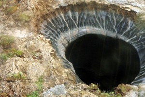 Agujero gigante en Siberia, nadie lo puede explicar