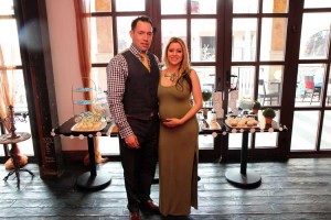 Falsea una boda para proponerle matrimonio