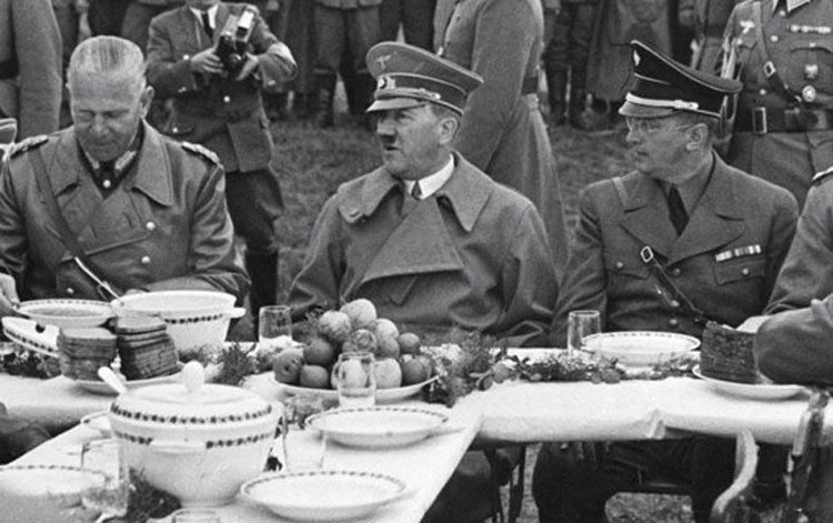 Hitler a Gaddafi