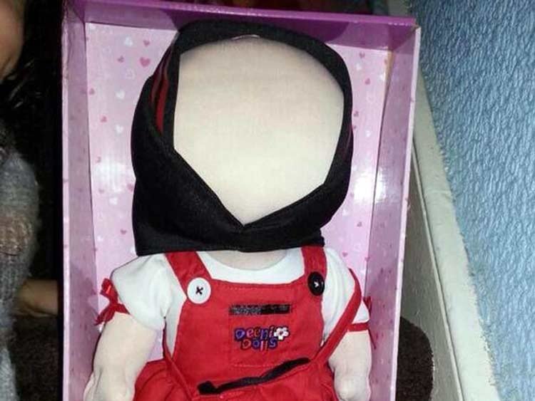 Nace la 'muñeca Islámica' sin rostro