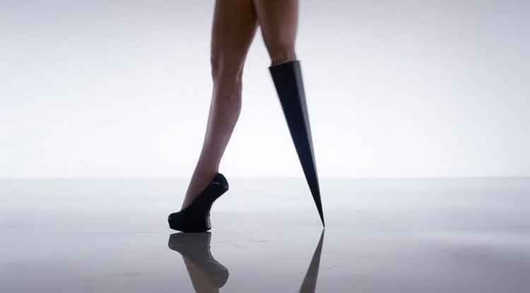 Viktoria Modesta