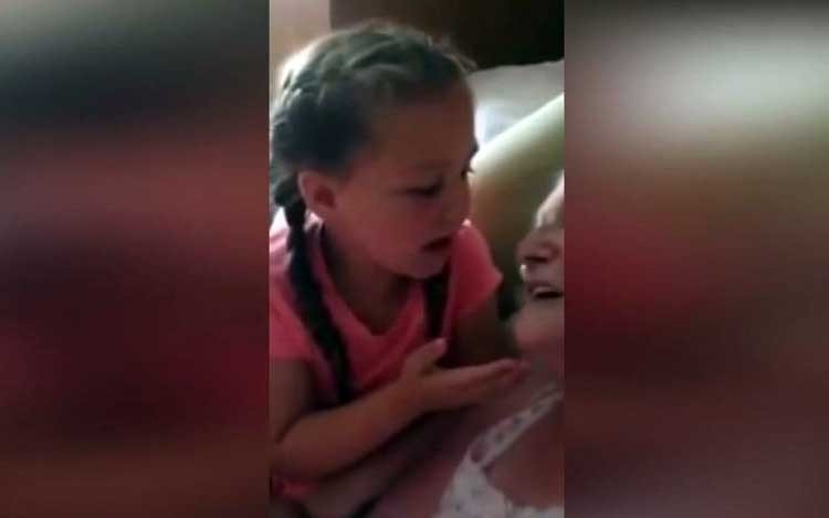 Canto de una niña