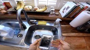 teléfono inteligente a prueba de agua