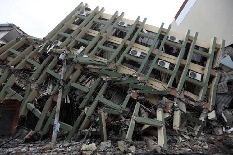 Vaticinan 4 grandes terremotos superiores a 8º