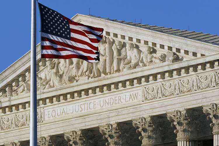 Abogados de los inmigrantes piden protección