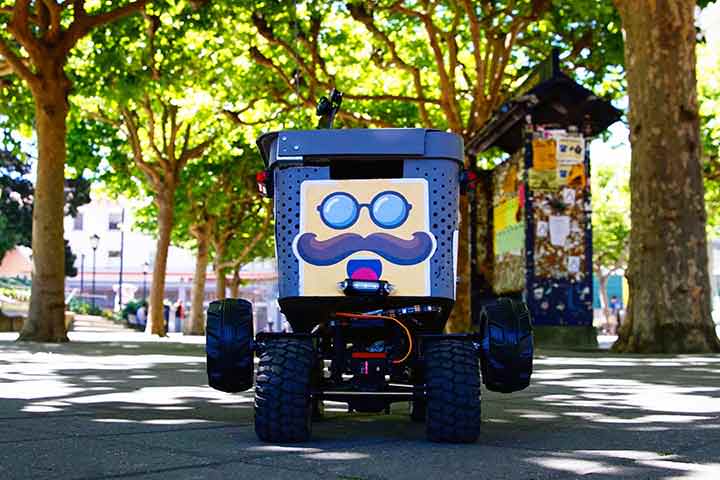 Ya están en funcionamiento los Robots delivery